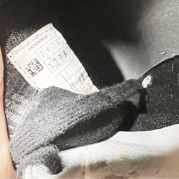 Lacoste Black Leather Sneakers Size 11.5 Men’s - Picture 6 of 6